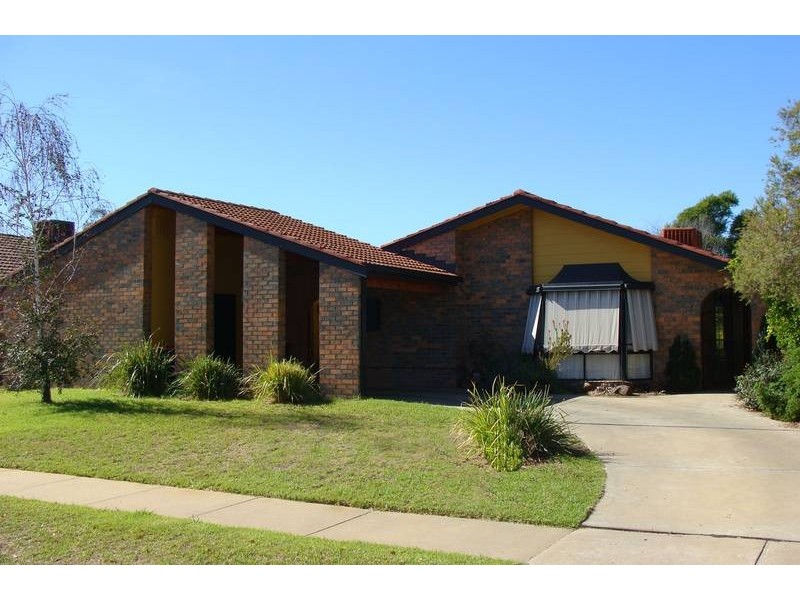 21 Lawson Drive, Moama NSW 2731