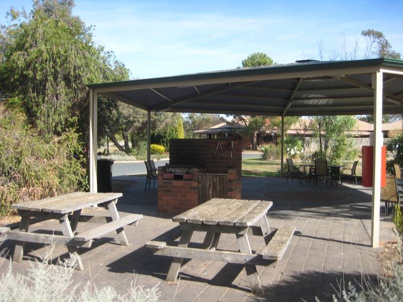 Cnr Cobb Highway & Perricoota Road, Moama NSW 2731