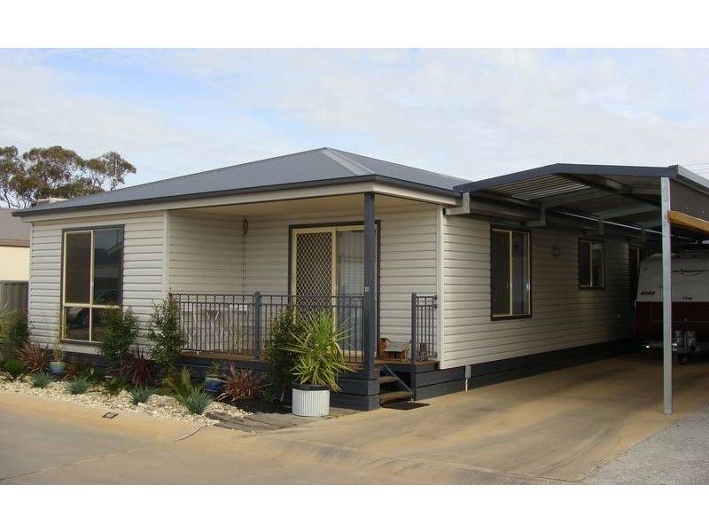 46 Swan Boulevard Cobb Haven, Moama NSW 2731