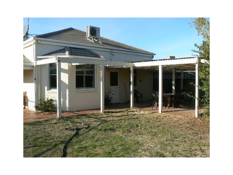 8 McIntyre Crt, Echuca VIC 3564