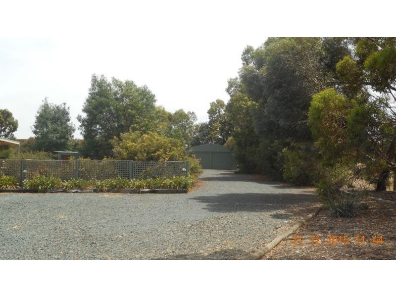 24 Brecon Crt, Echuca VIC 3564