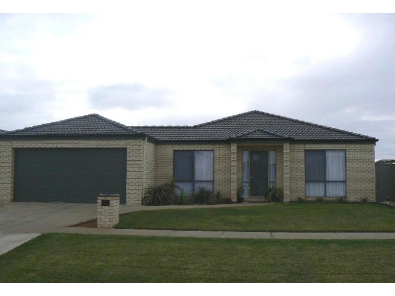 18 James Street, Echuca VIC 3564