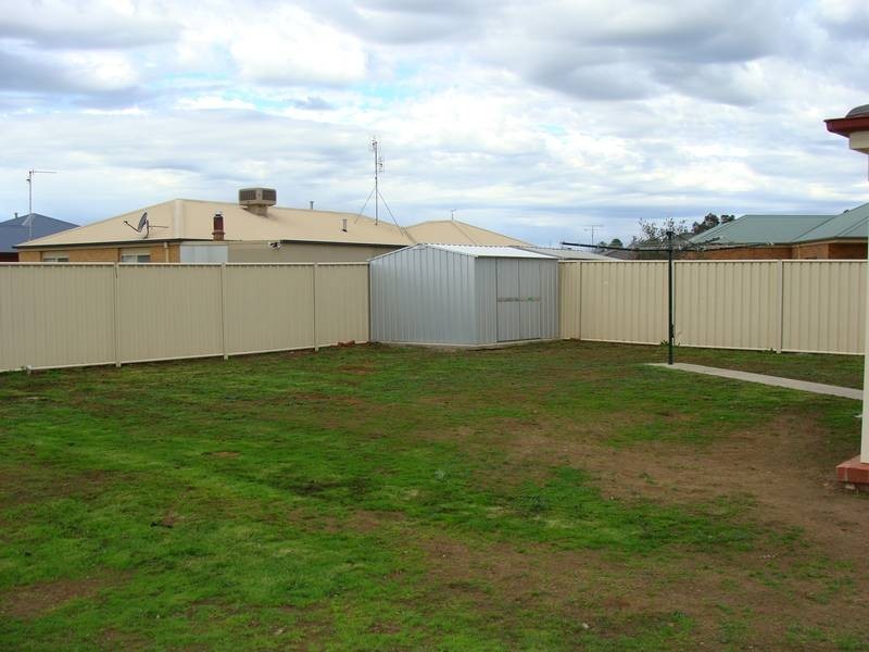 25 Bennett Court, Echuca VIC 3564