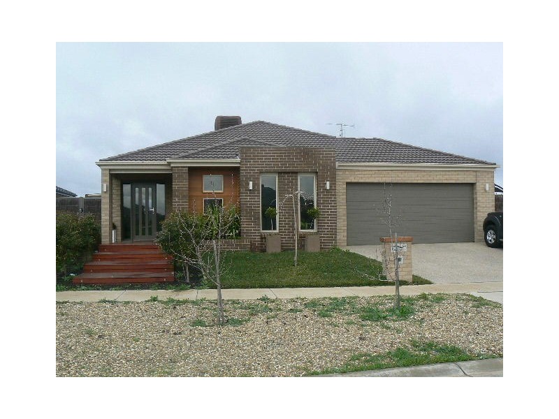 51 Declan Way, Echuca VIC 3564