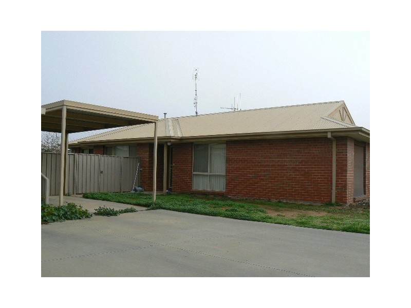 3/92 Service St, Echuca VIC 3564