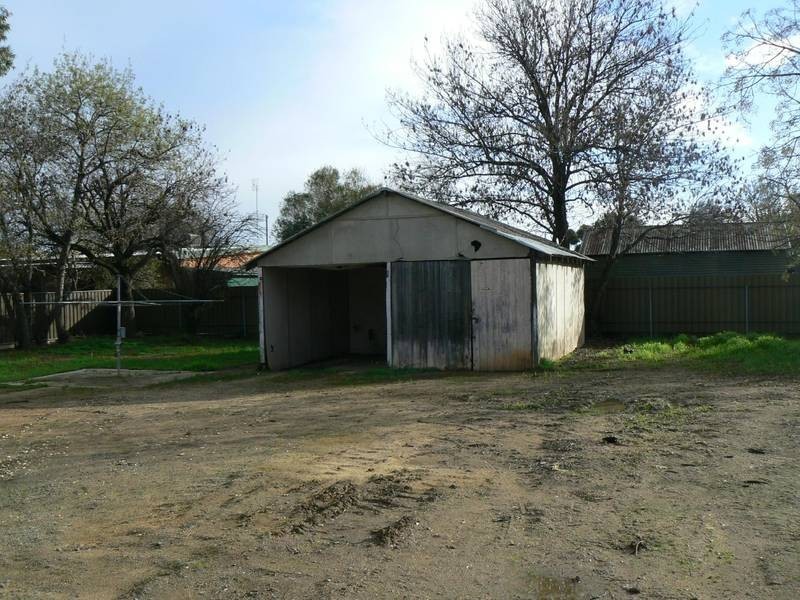 64 Eyre Street, Echuca VIC 3564