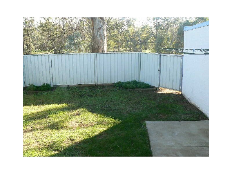 4/166 Goulburn Road, Echuca VIC 3564