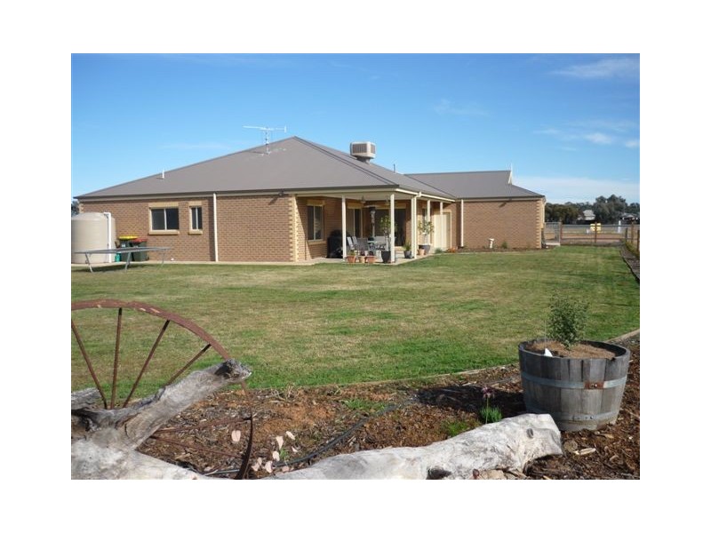 9 Burgundy Crt, Moama NSW 2731