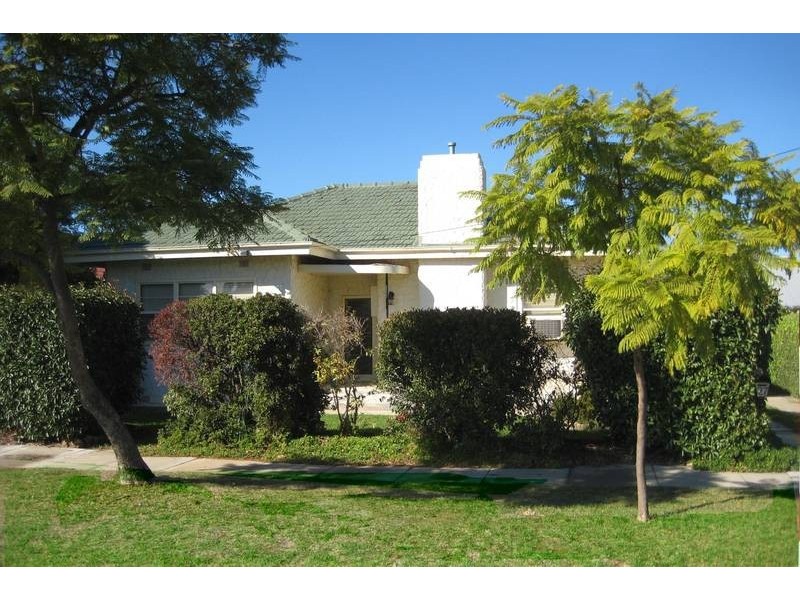 27 Crofton St, Echuca VIC 3564