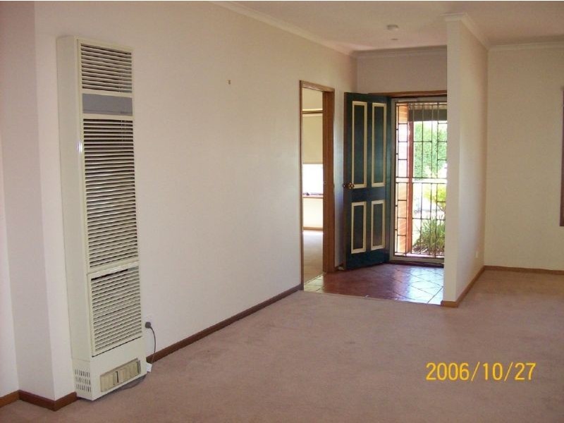 2 Julia Crt, Moama NSW 2731