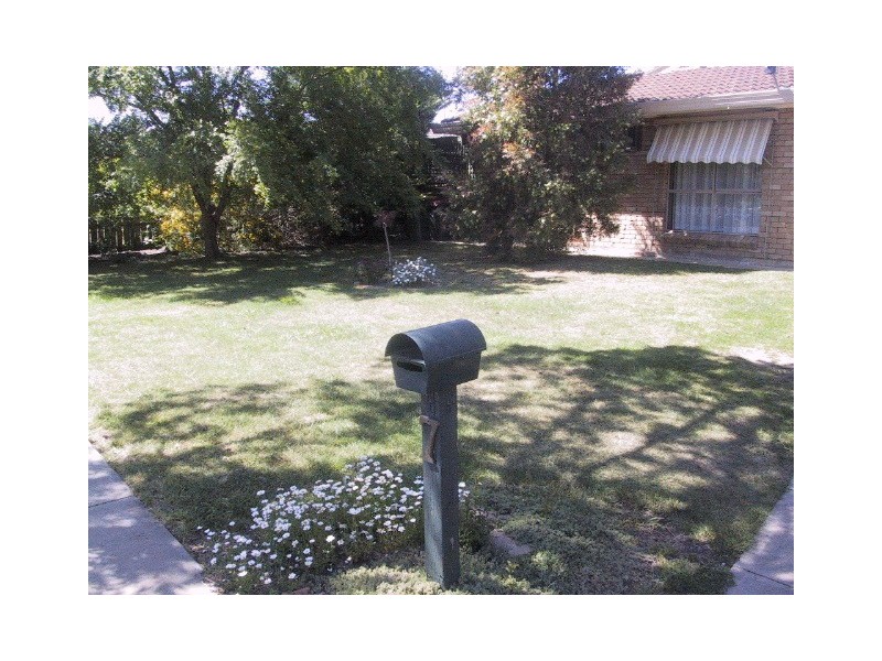 7 Rutley Cres, Echuca VIC 3564