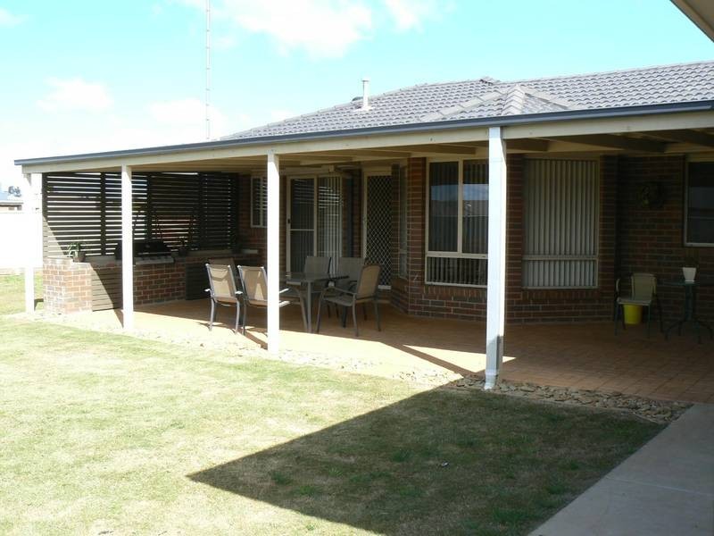 14 Forfar Drive, Moama NSW 2731