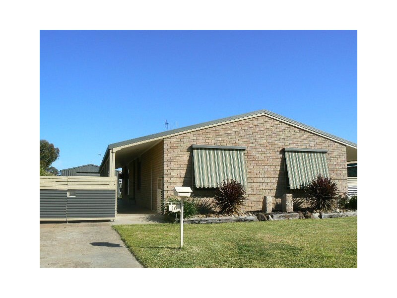 16 Iluka Ave, Moama NSW 2731