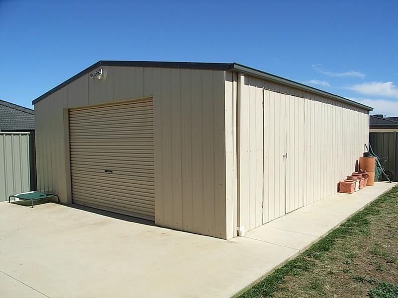 8 Park Ave, Echuca VIC 3564