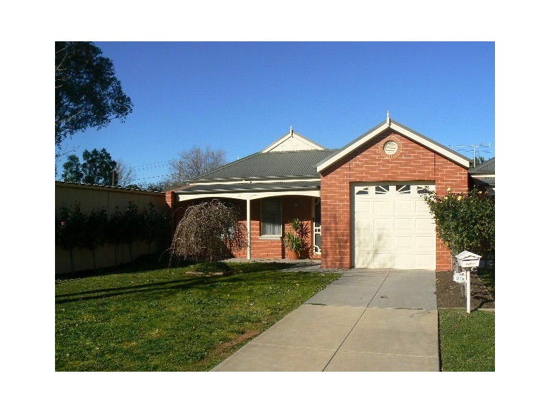 21b Chanter St Moama, Echuca VIC 3564