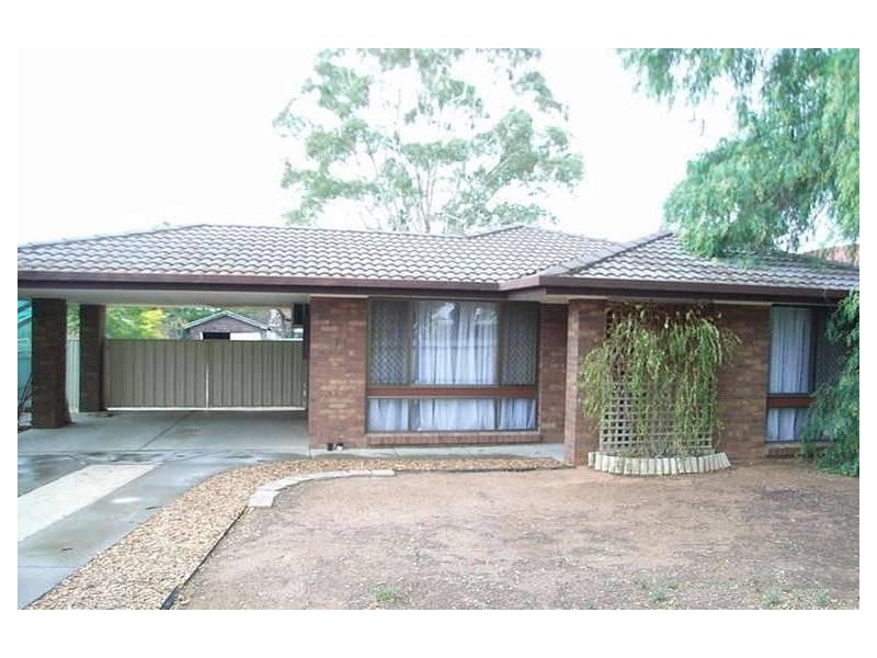 13 Echuca St, Moama NSW 2731