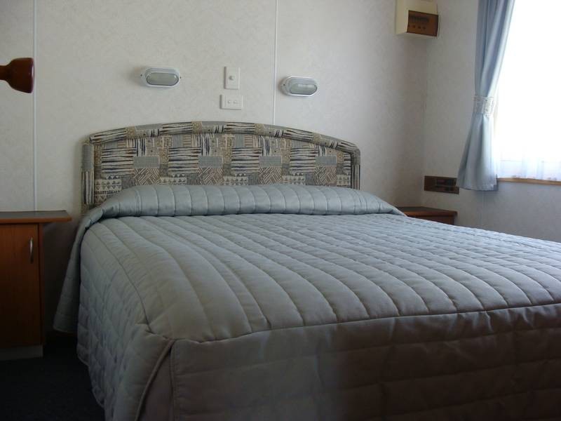 Cabin 63 Murray River Holiday Park, 2 Blair Street, Moama NSW 2731