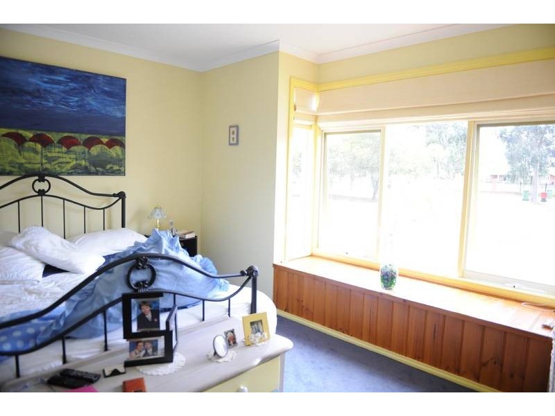 52 Schoeffel Drive, Echuca VIC 3564