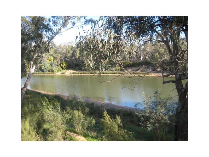 2A Perricoota Road, Moama NSW 2731