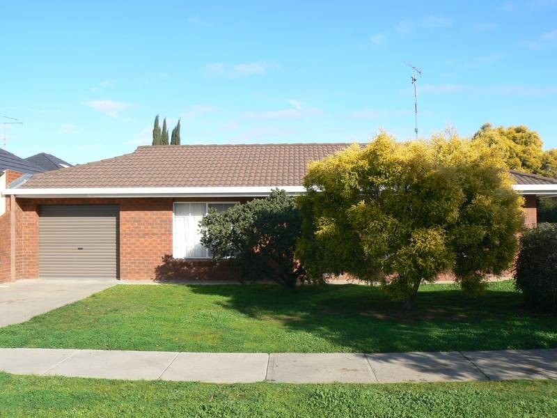 1/85 Hare St, Echuca VIC 3564