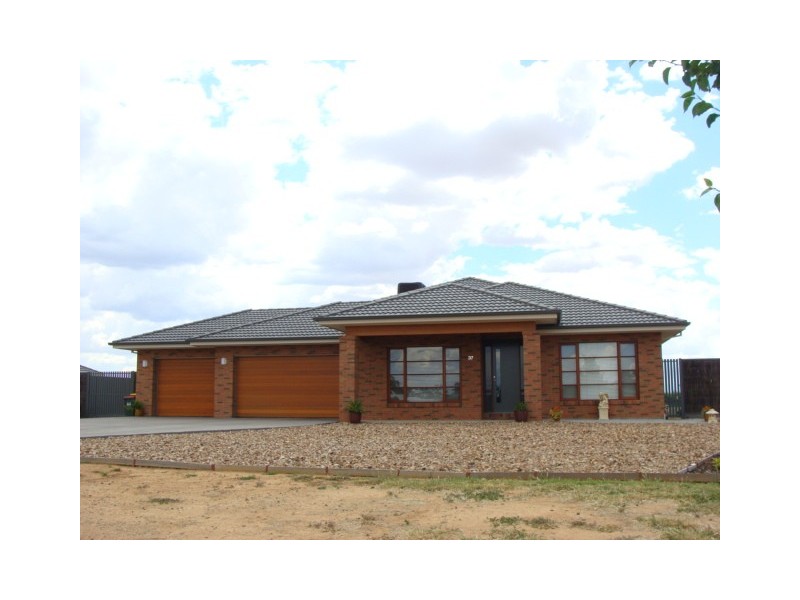 37 Cabernet Drive, Moama NSW 2731