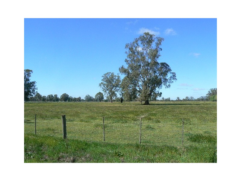 1 Glanville Road (Over Simmie Road), Echuca Village VIC 3564