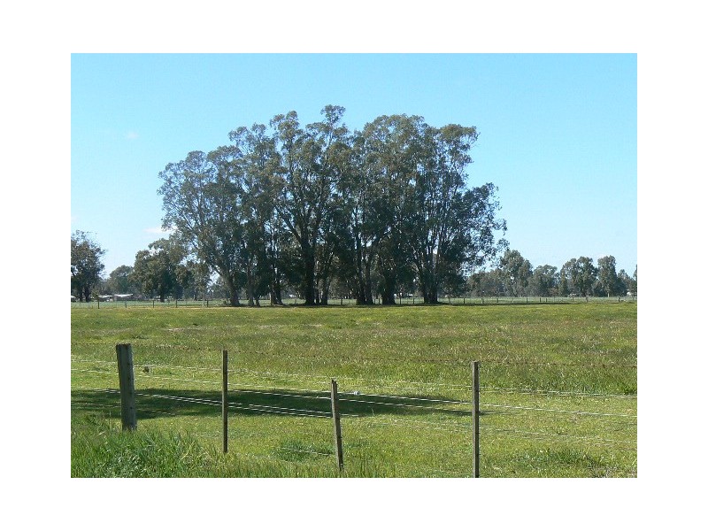 1 Glanville Road (Over Simmie Road), Echuca Village VIC 3564