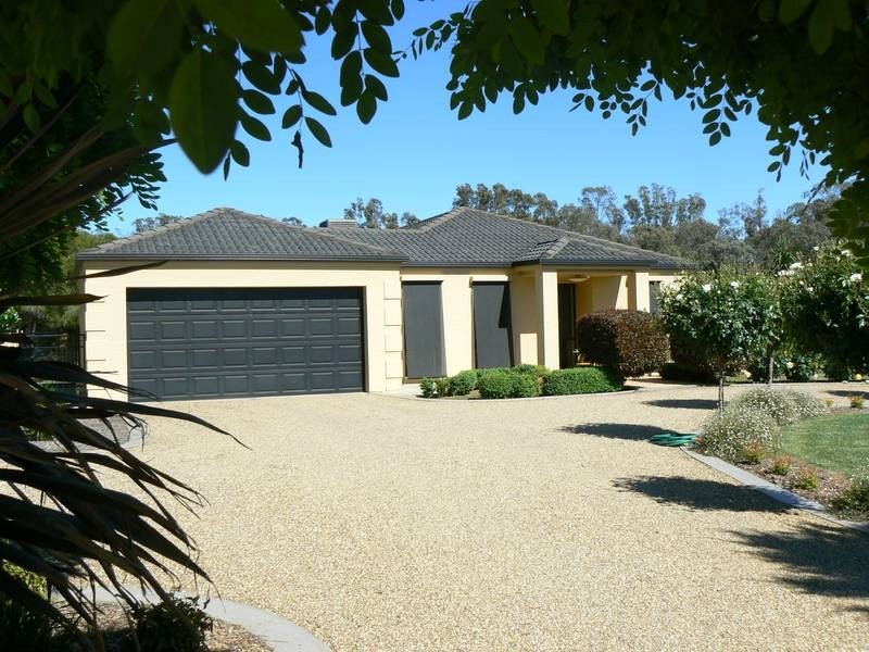 2 River Park Drive, Moama NSW 2731
