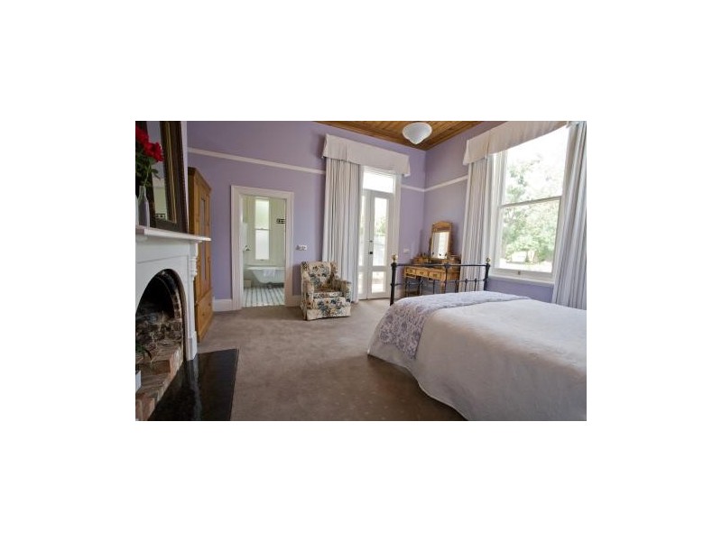 16 Connelly St, Echuca VIC 3564