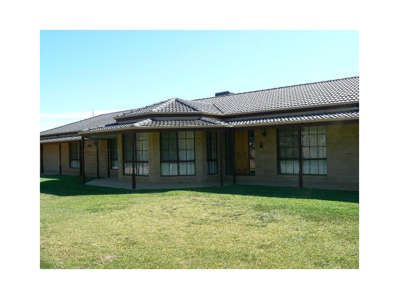 7 Schoeffel Drive, Echuca VIC 3564