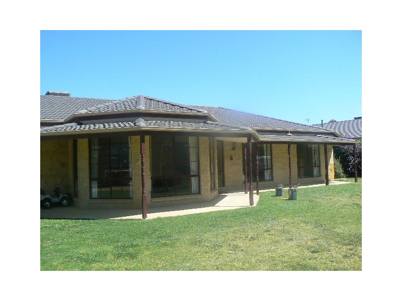7 Schoeffel Drive, Echuca VIC 3564