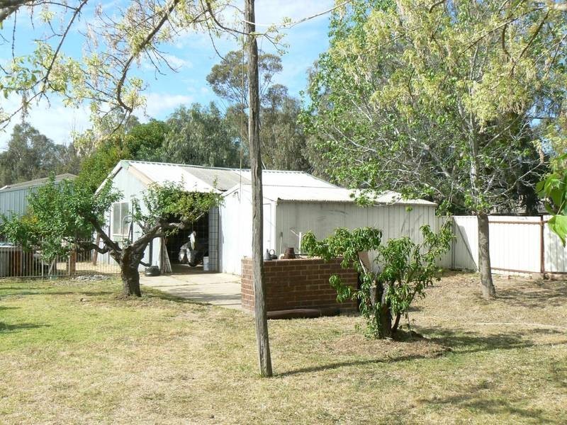 77 Regent Street, Moama NSW 2731