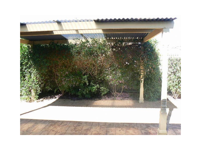 51 Genevieve Ave, Echuca VIC 3564