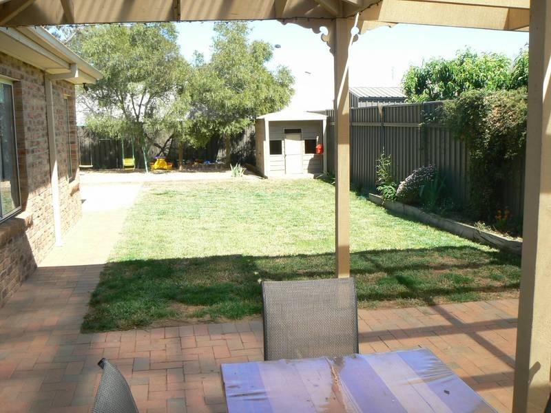 63 Crossen Street, Echuca VIC 3564