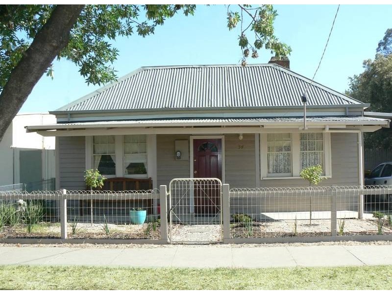 34 McKinlay Street, Echuca VIC 3564