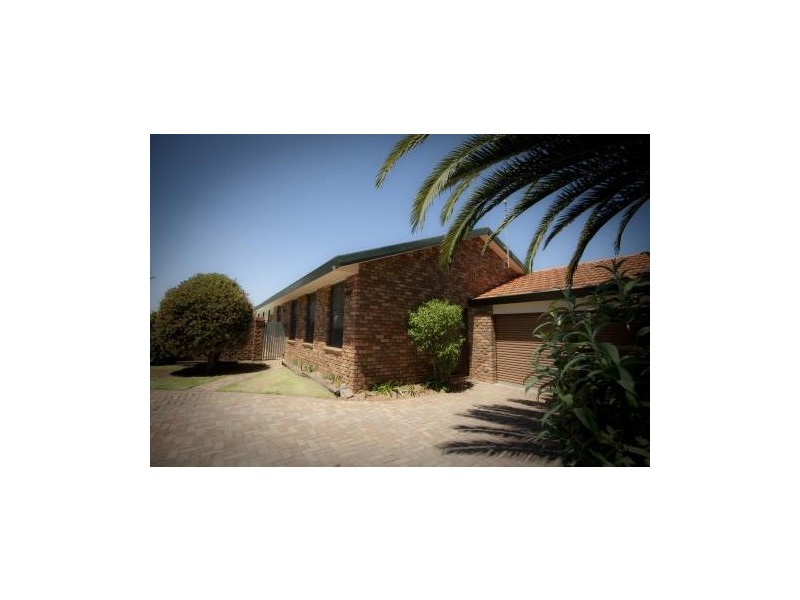 219 EYRE ST, Echuca VIC 3564