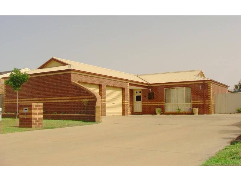 17 Alfred Avenue, Echuca VIC 3564