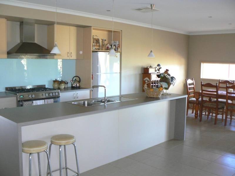 7 Silvergums Place, Moama NSW 2731