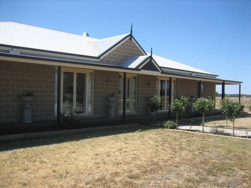 9 Casey Road, Echuca VIC 3564