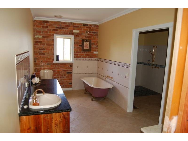 102 Goulburn Road, Echuca VIC 3564