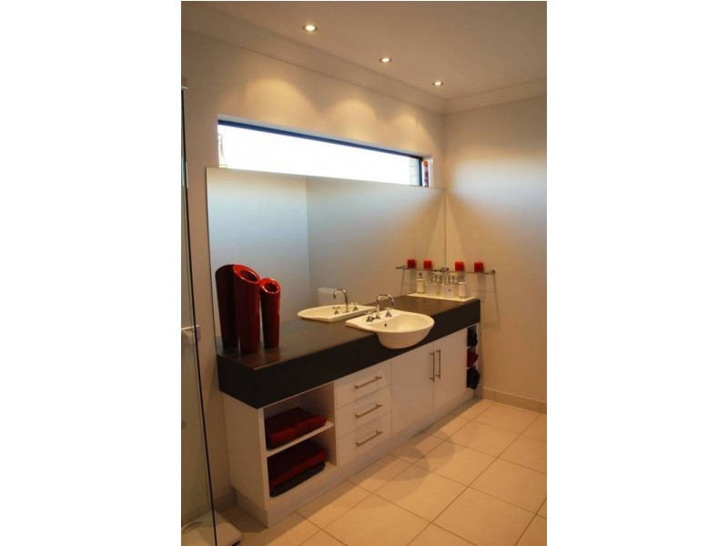 11 Yeovil Court, Echuca VIC 3564