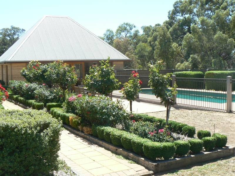 944 Murray Valley Highway, Echuca VIC 3564
