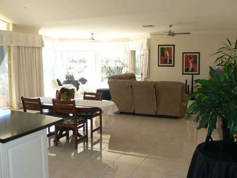 6 Silvergum Place, Moama NSW 2731