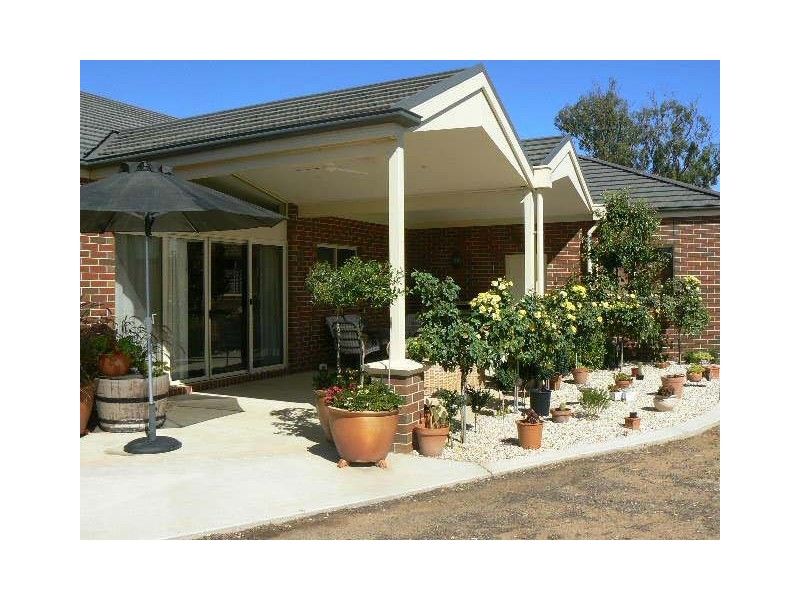 6 Silvergum Place, Moama NSW 2731