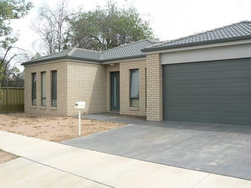 1/37 Haverfield Street, Echuca VIC 3564