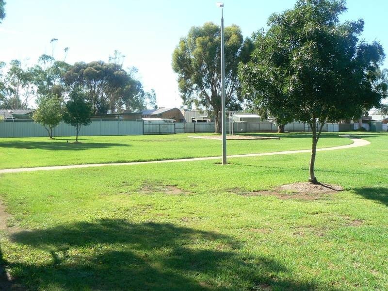 21 Hillview Ave, Moama NSW 2731