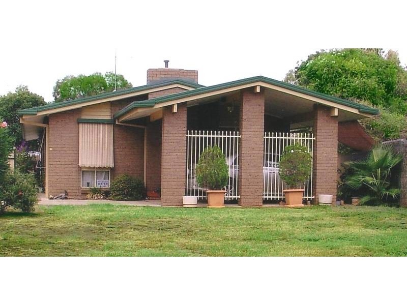 21 Hillview Ave, Moama NSW 2731