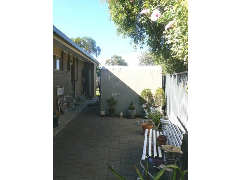 21 Hillview Ave, Moama NSW 2731