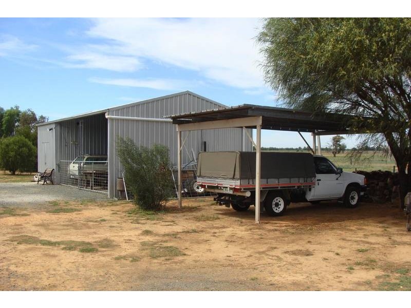 1364 Simmie Road, Echuca VIC 3564