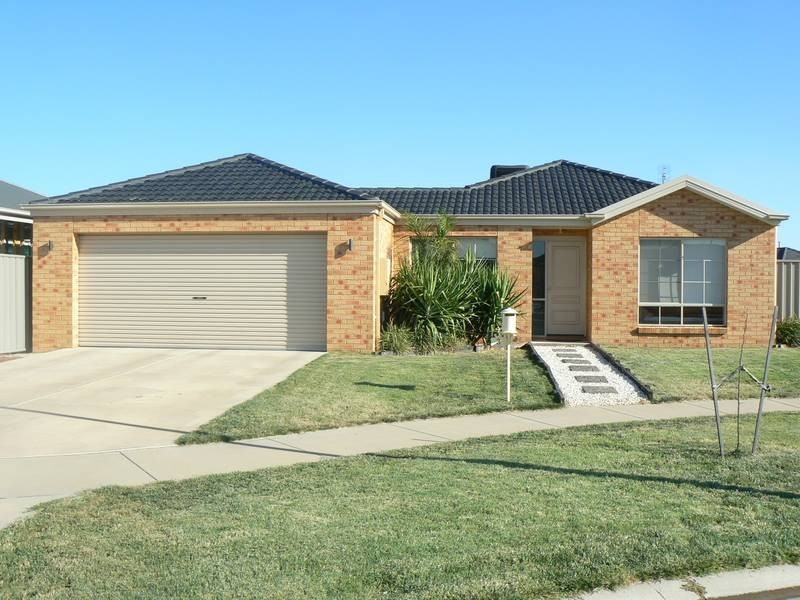 3 Yeovil Court, Echuca VIC 3564